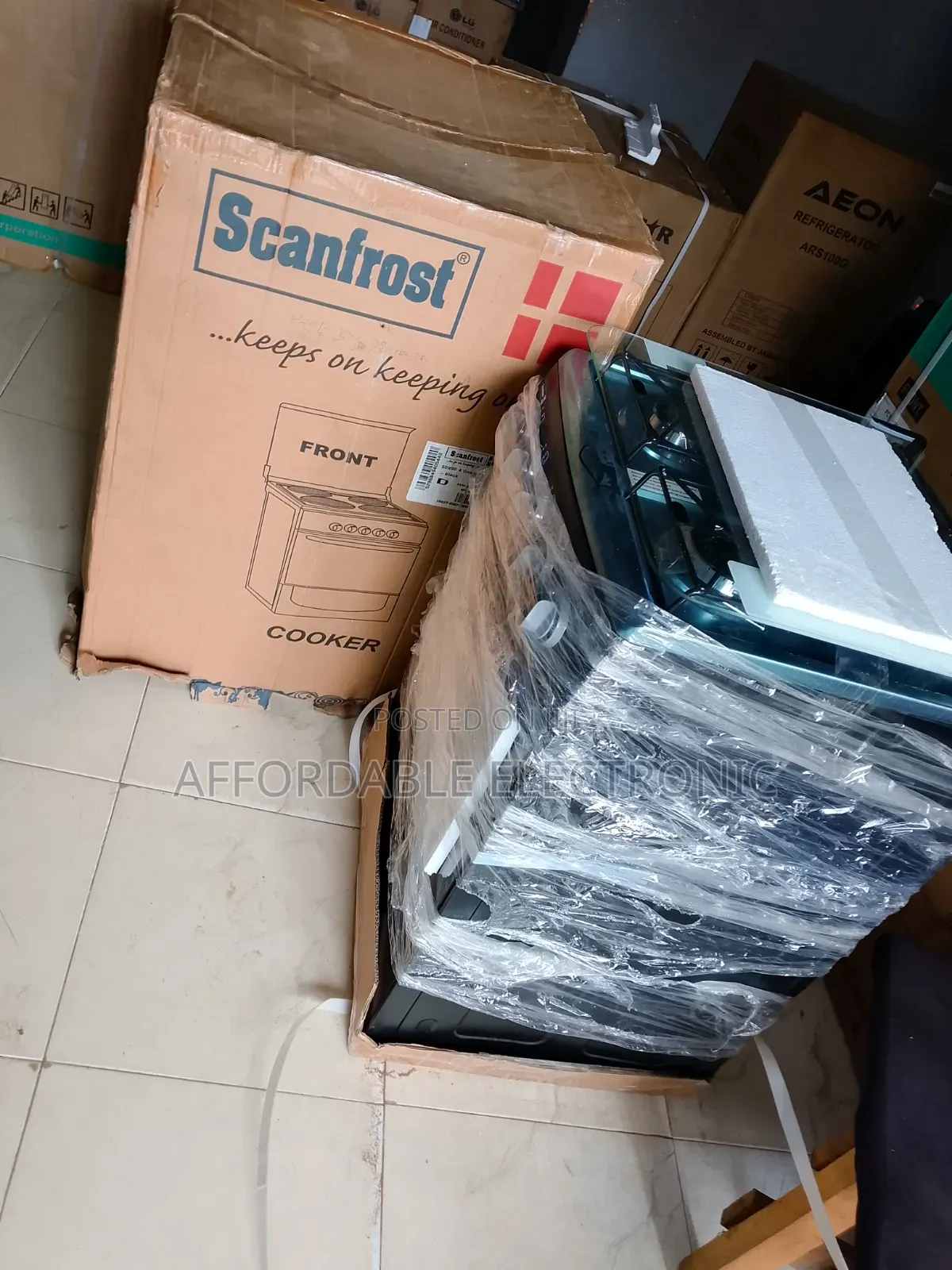 Complete Set Scanfrost 4b 50 by 50 Gas Cooker