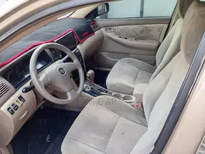 Toyota Corolla 2005 Gold