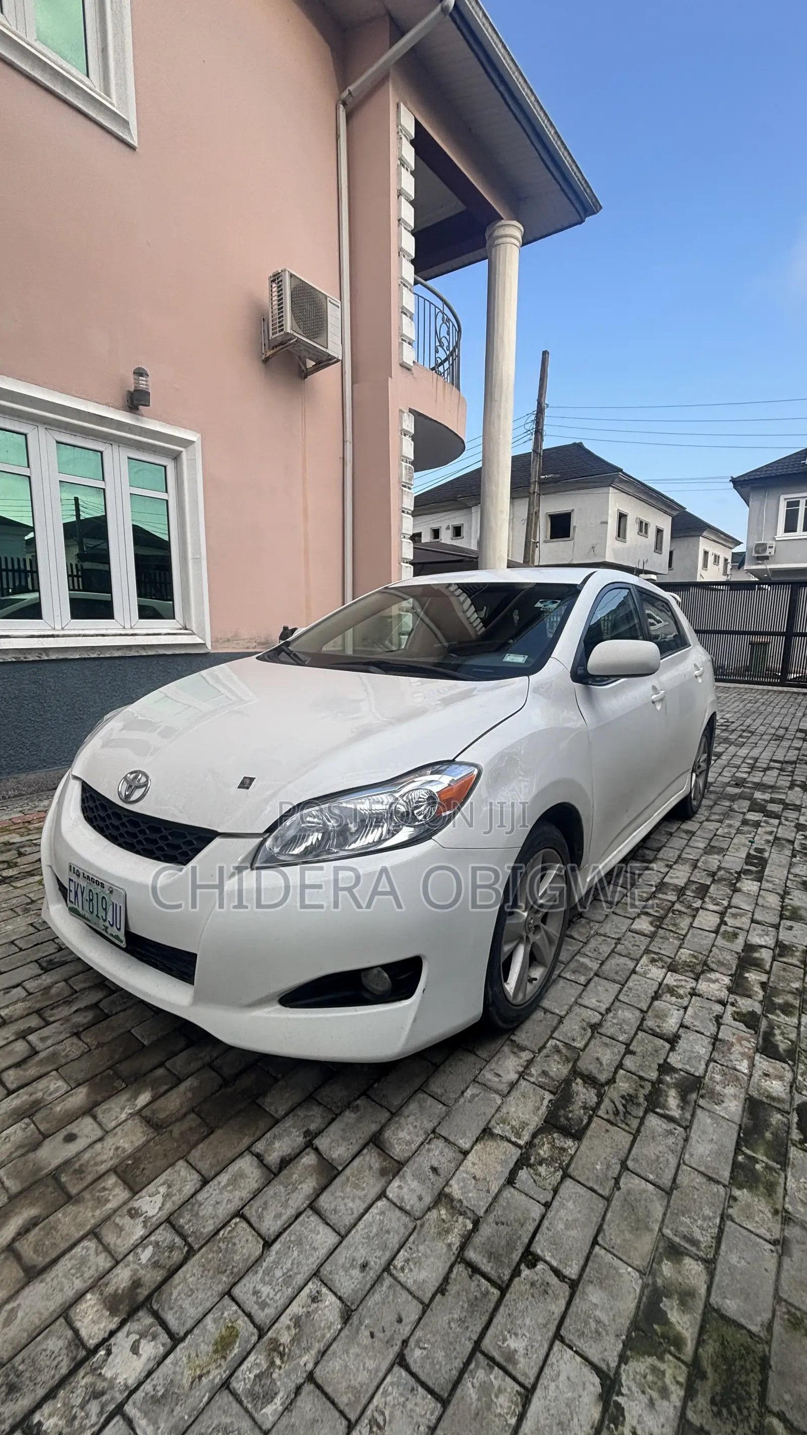 Toyota Matrix 2011 White
