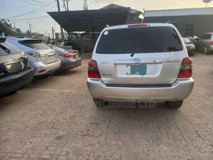 Toyota Highlander 2005 Silver