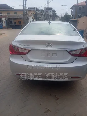 Hyundai Sonata 2011 Silver