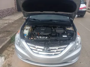 Hyundai Sonata 2011 Silver