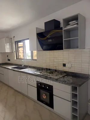 3bdrm Apartment in Off Ligali Ayorinde for rent