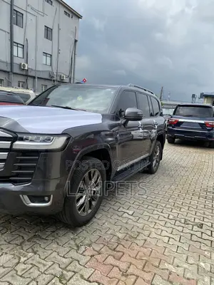 Toyota Land Cruiser 2023 Gray