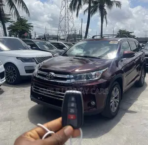 Toyota Highlander XLE 4dr SUV AWD (3.5L 6cyl 6A) 2015 Burgundy