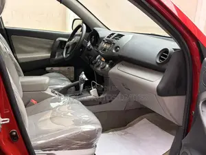Toyota RAV4 2011 Red