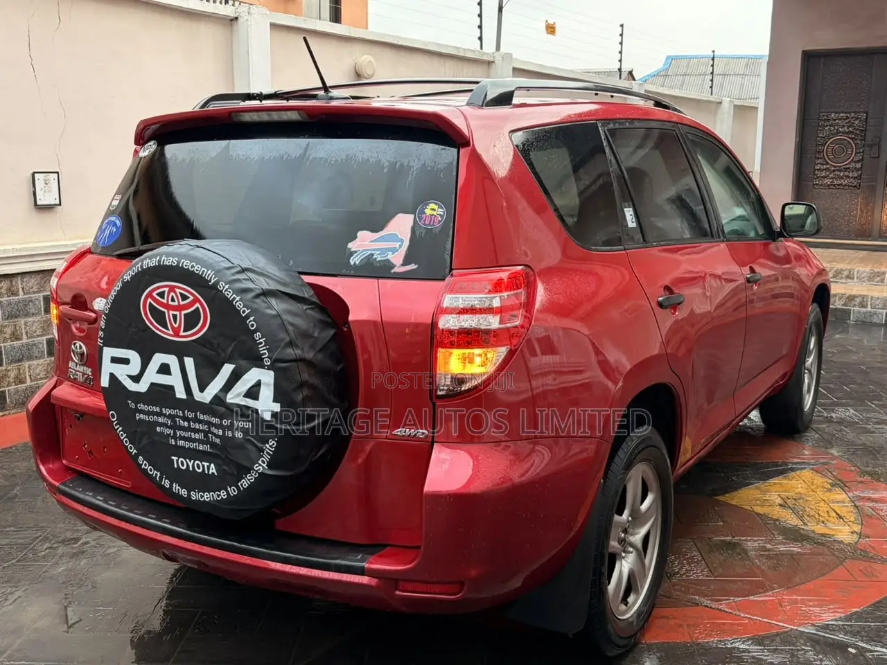 Toyota RAV4 2011 Red