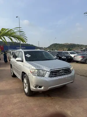 Toyota Highlander 2010 Silver