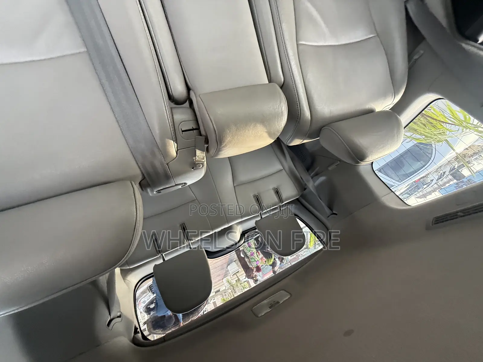 Toyota Highlander 2010 Silver