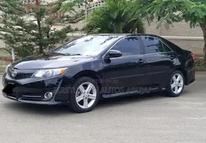 Toyota Camry SE 4dr Sedan (2.5L 4cyl 6A) 2013 Black