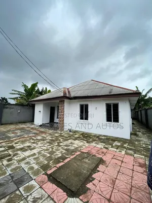4bdrm Bungalow in Eliozu Eneka Link, Port-Harcourt for sale