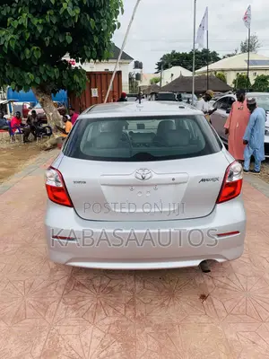Toyota Matrix 2010 Silver