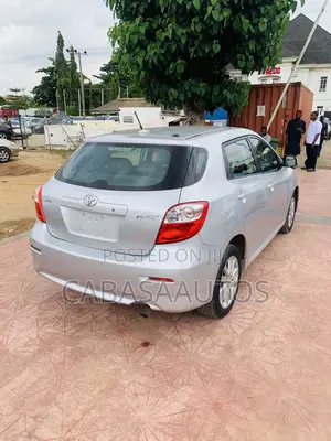 Toyota Matrix 2010 Silver
