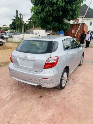 Toyota Matrix 2010 Silver
