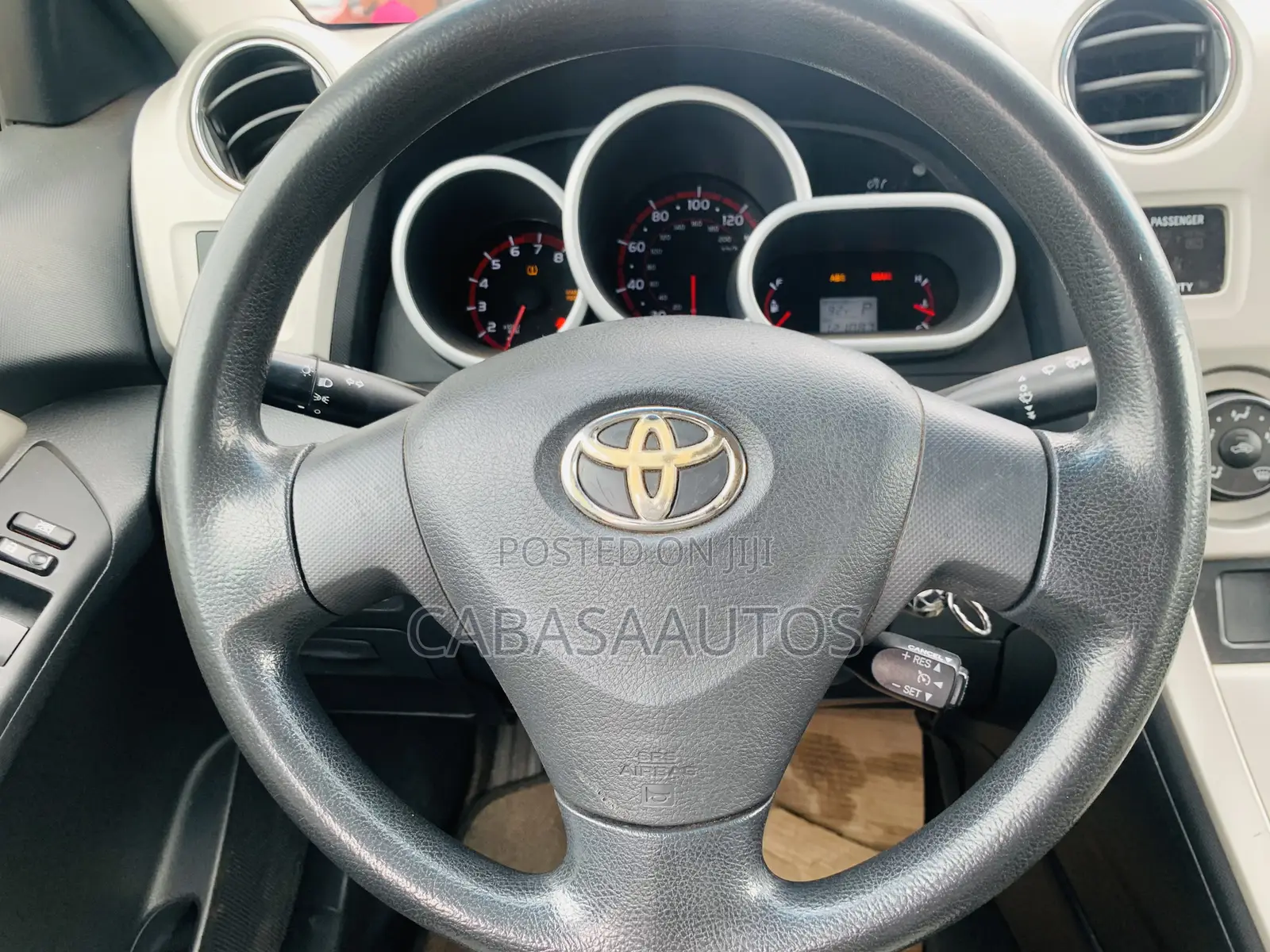 Toyota Matrix 2010 Silver
