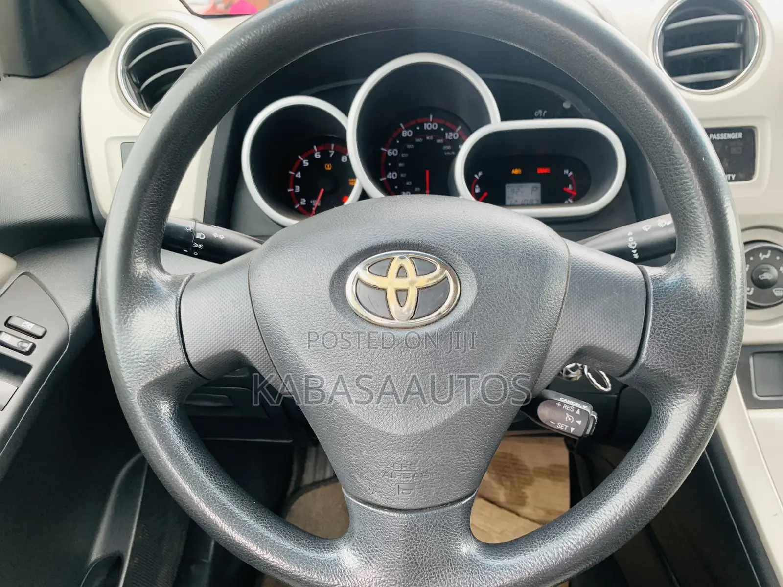 Toyota Matrix 2010 Silver