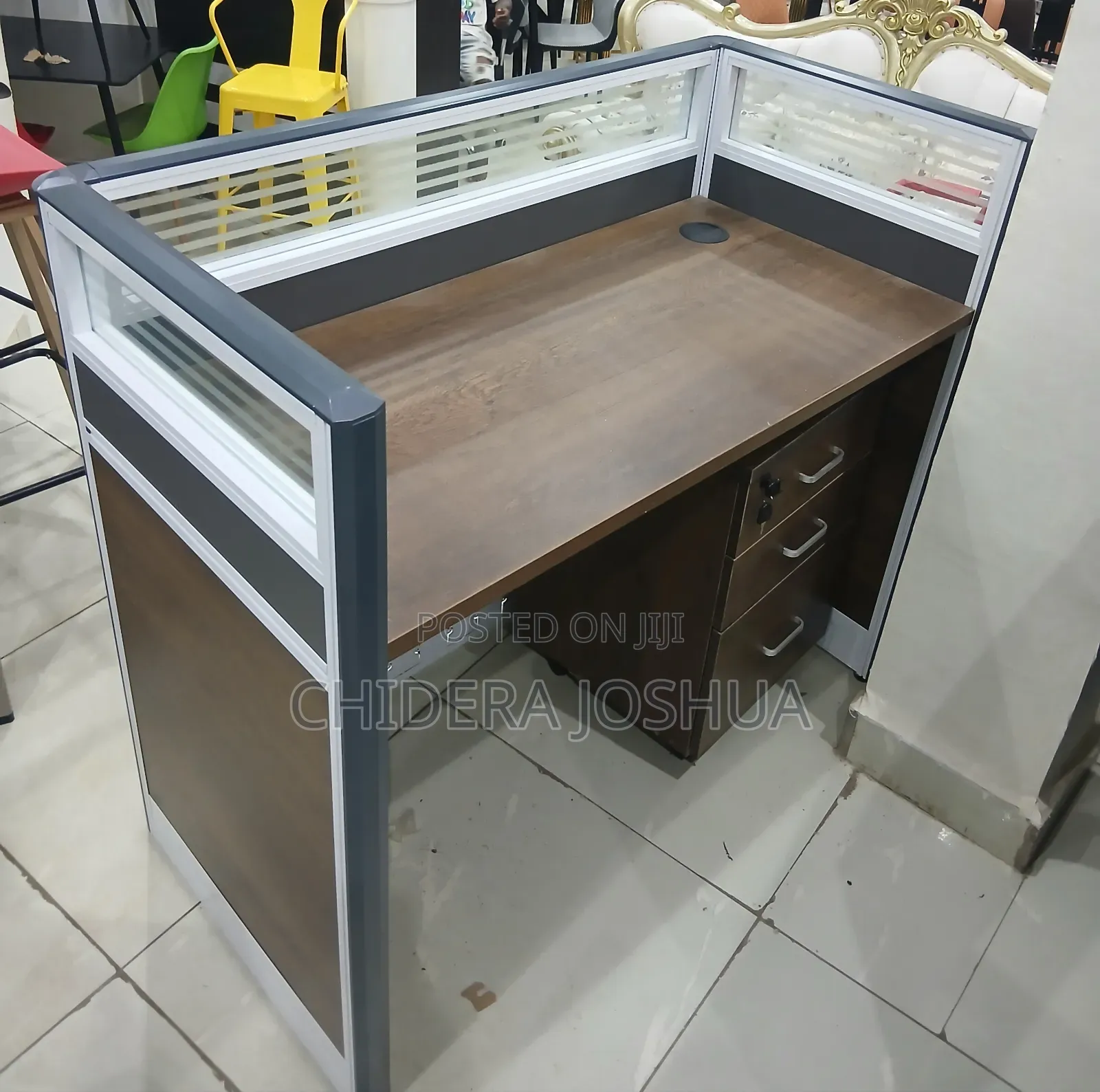 Single Workstation Receptionist Table