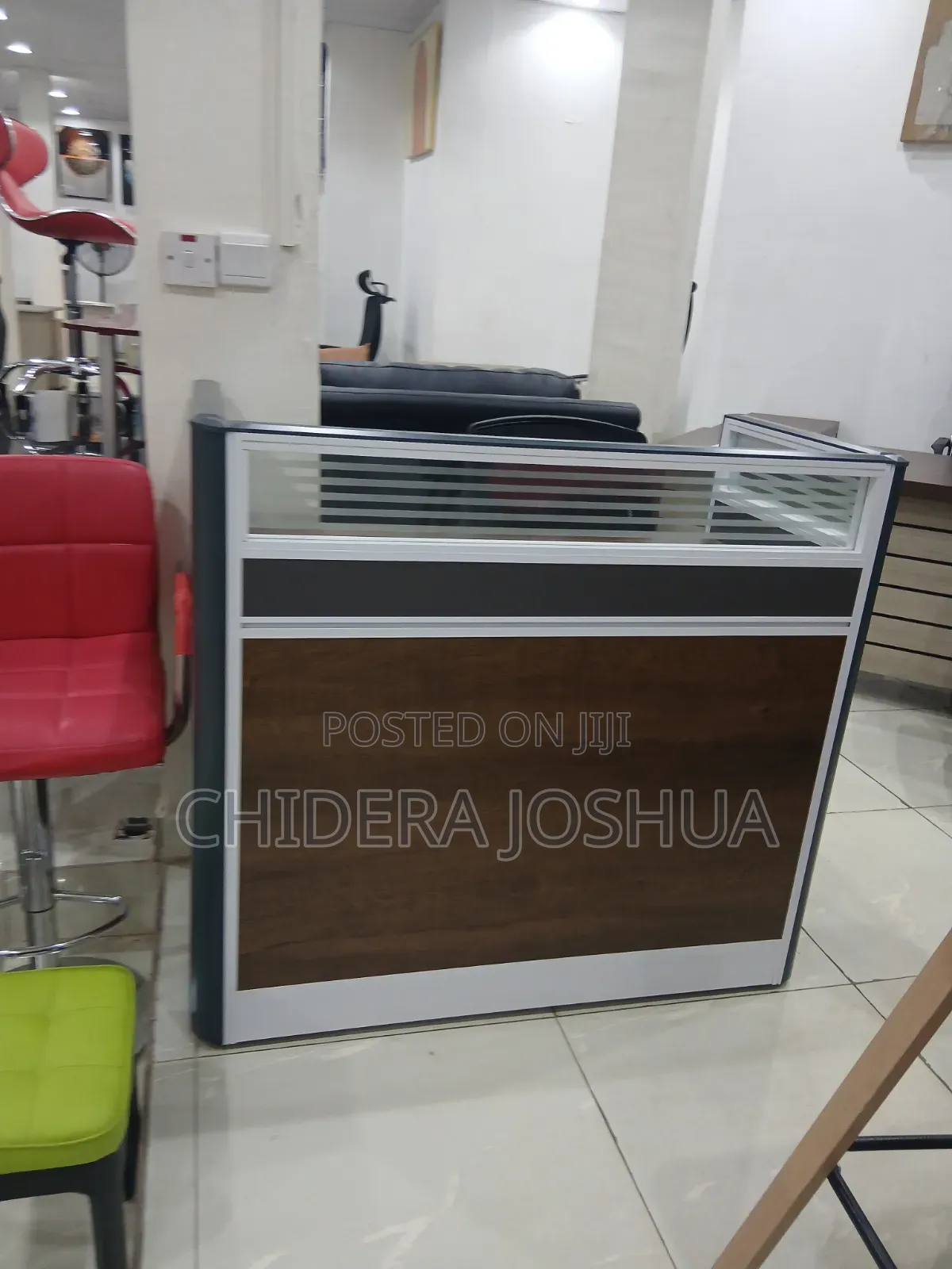 Single Workstation Receptionist Table