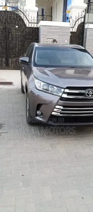 Toyota Highlander 2015 Gray