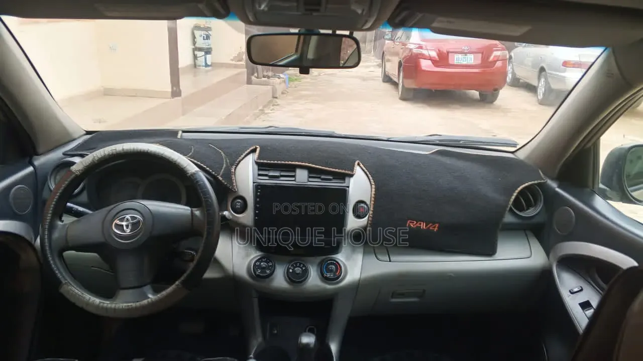Toyota RAV4 2007 Gold
