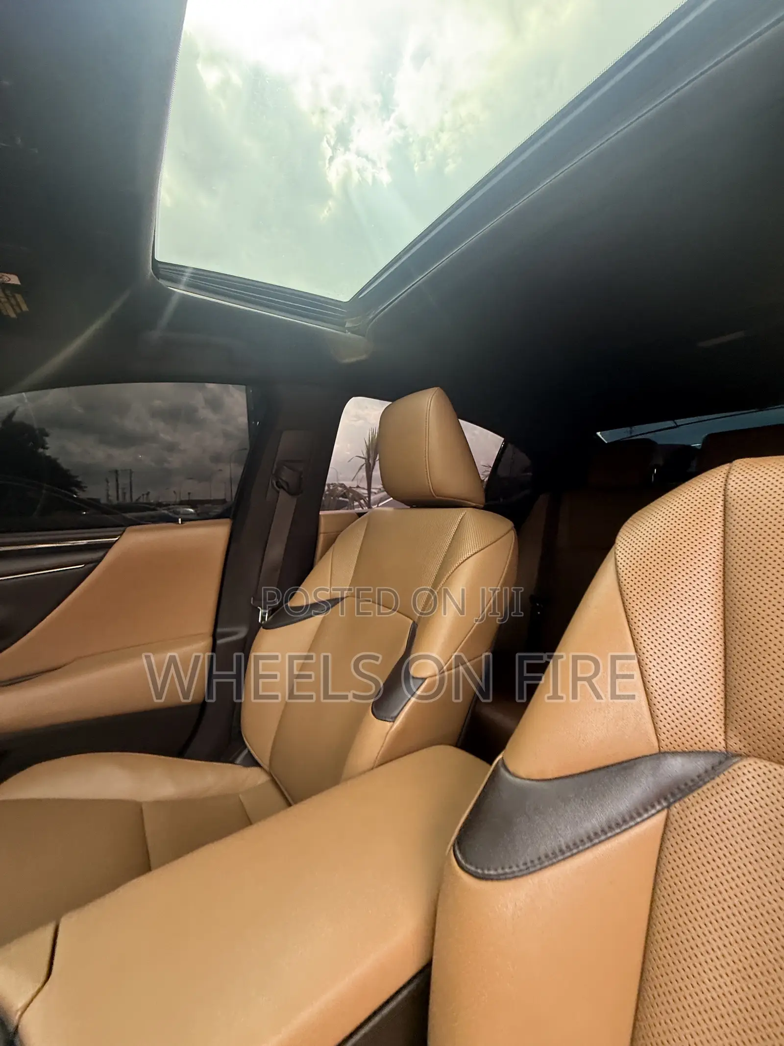 Lexus ES 350 Base 2021 White