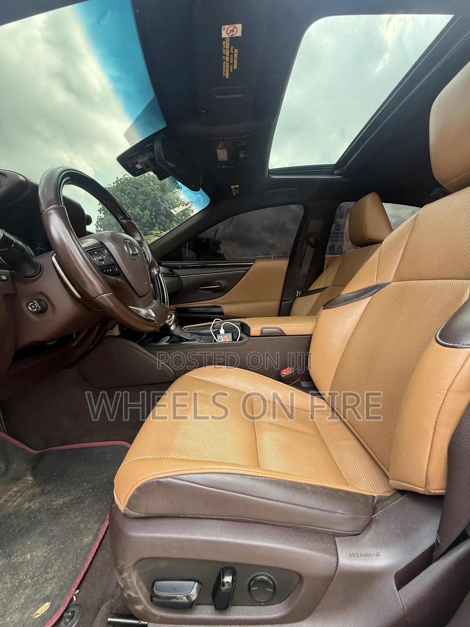 Lexus ES 350 Base 2021 White