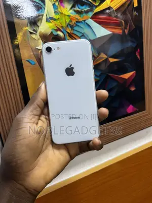 Apple iPhone 8 64 GB White