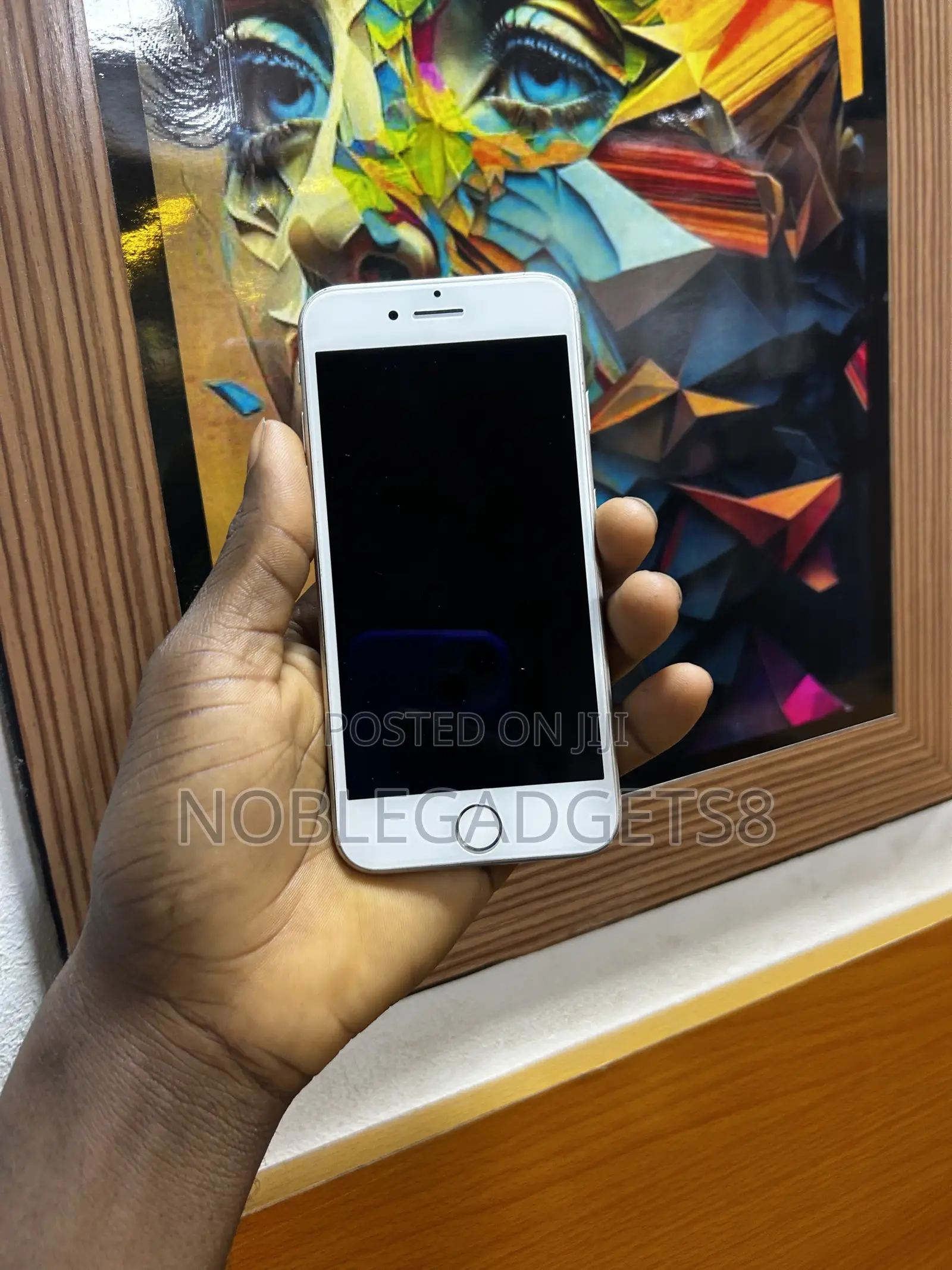 Apple iPhone 8 64 GB White
