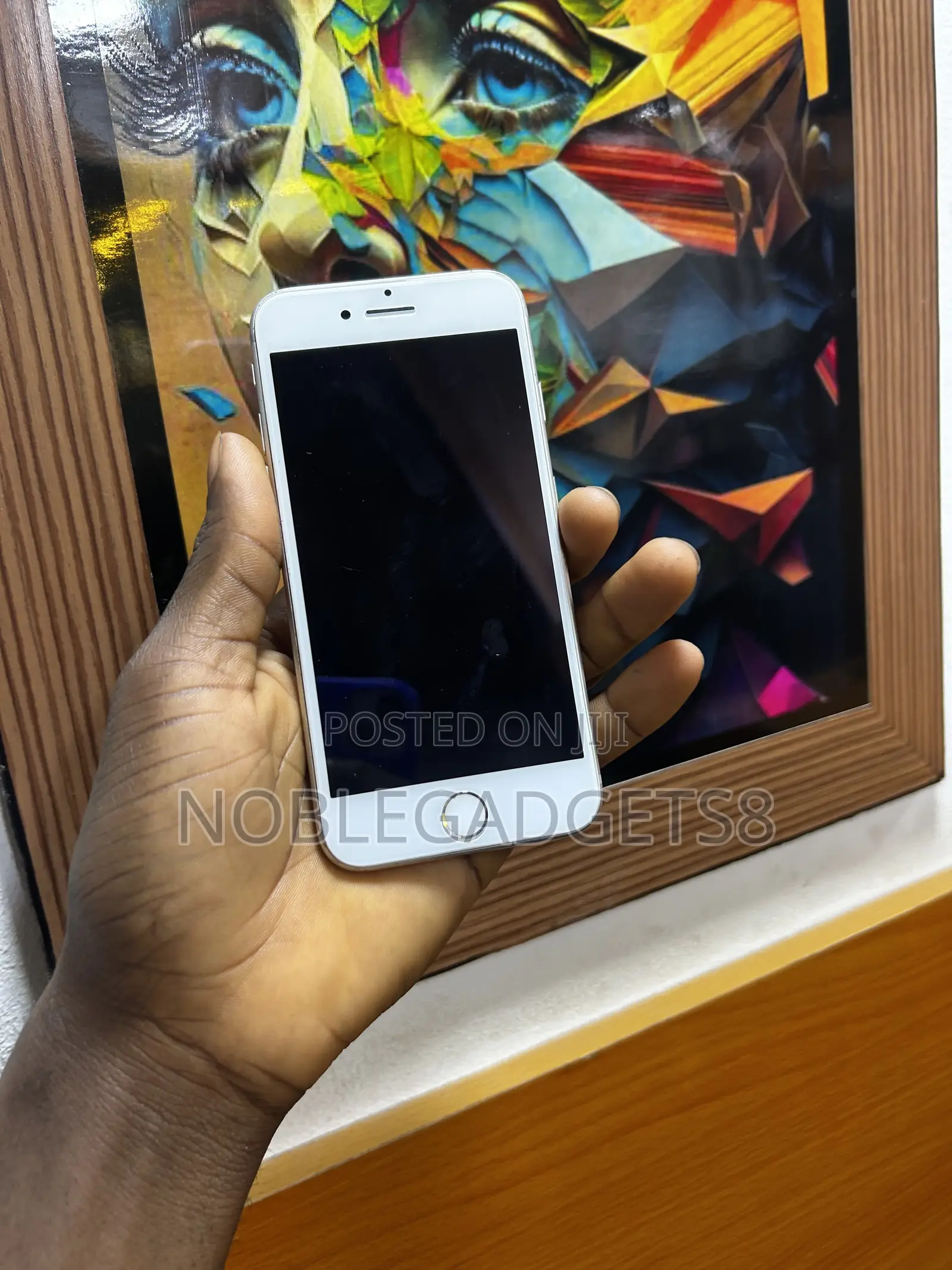 Apple iPhone 8 64 GB White