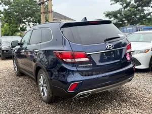 Hyundai Santa Fe 2017 Blue
