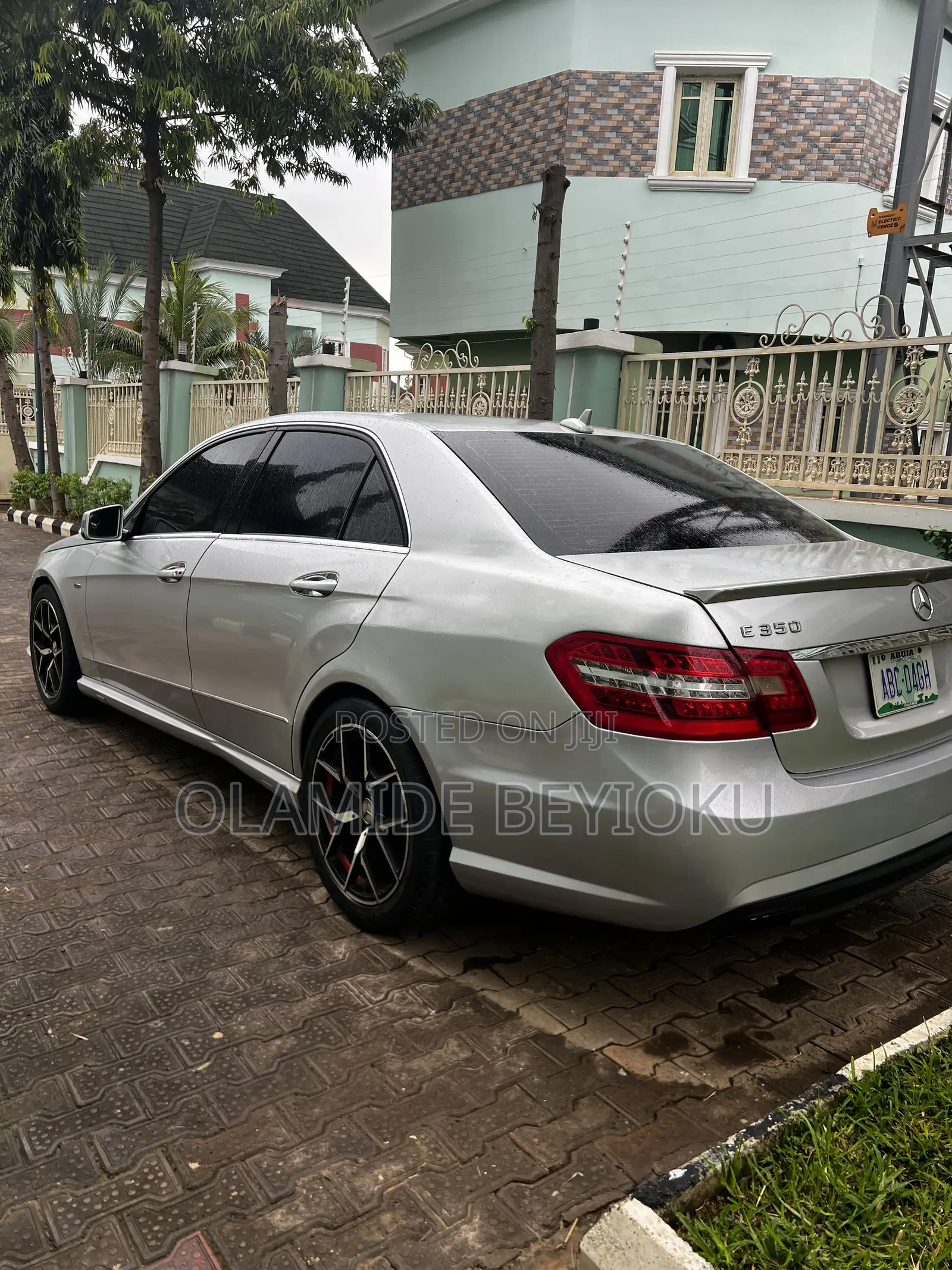 Mercedes-Benz E350 2011 Silver