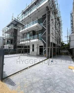 6bdrm Duplex in Banana Island Estste for sale