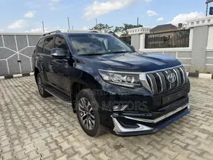 Toyota Land Cruiser Prado 4.0 2023 Black