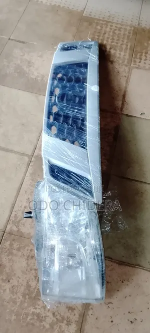 Front Grill Nissan Urvan Nv350