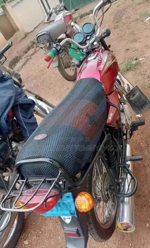 Bajaj Boxer 2021 Red