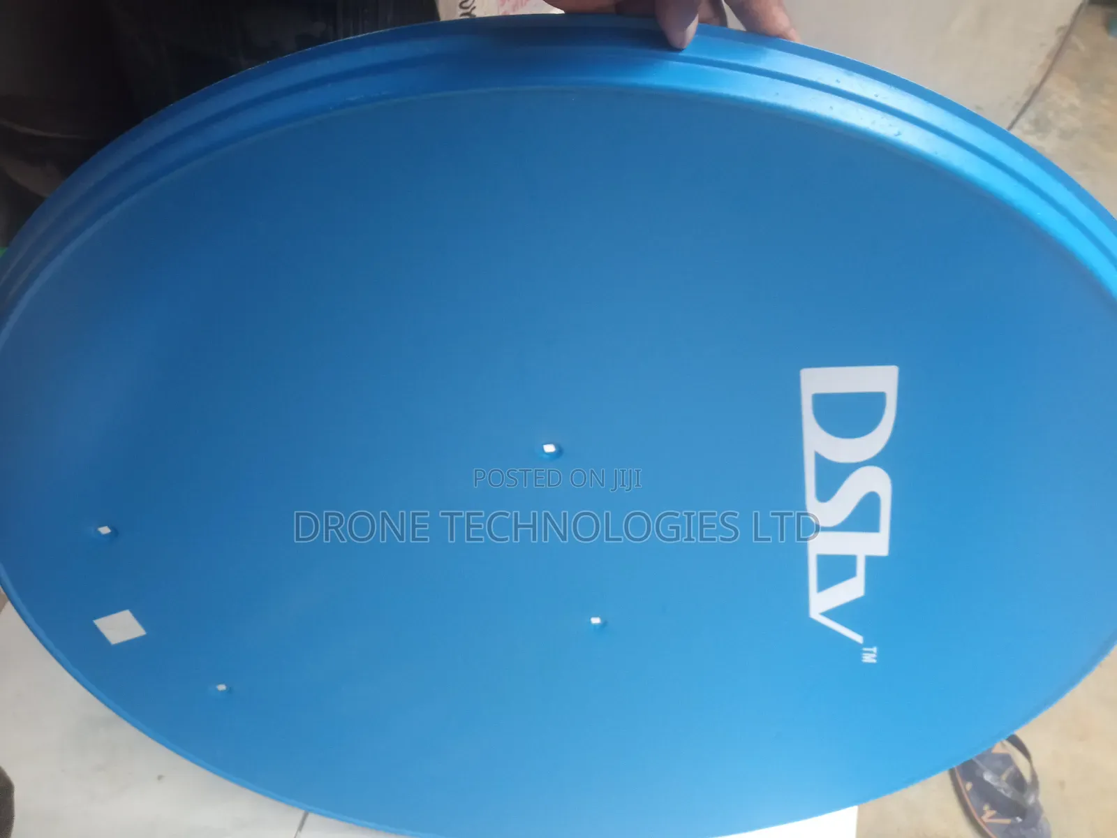 Complete 90cm DSTV Dish With Universal LNB