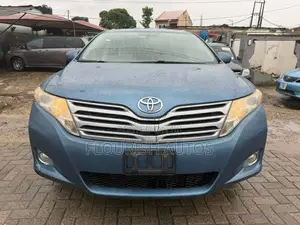 Toyota Venza AWD 2010 Blue