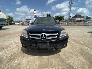 Mercedes-Benz GLK-Class 2010 Black