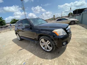 Mercedes-Benz GLK-Class 2010 Black