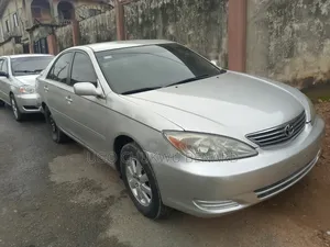 Toyota Camry 2004 Silver