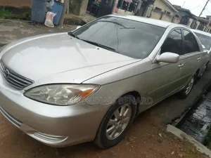 Toyota Camry 2004 Silver