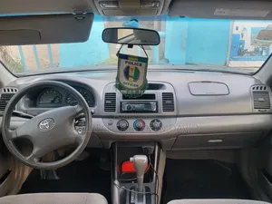 Toyota Camry 2004 Gray