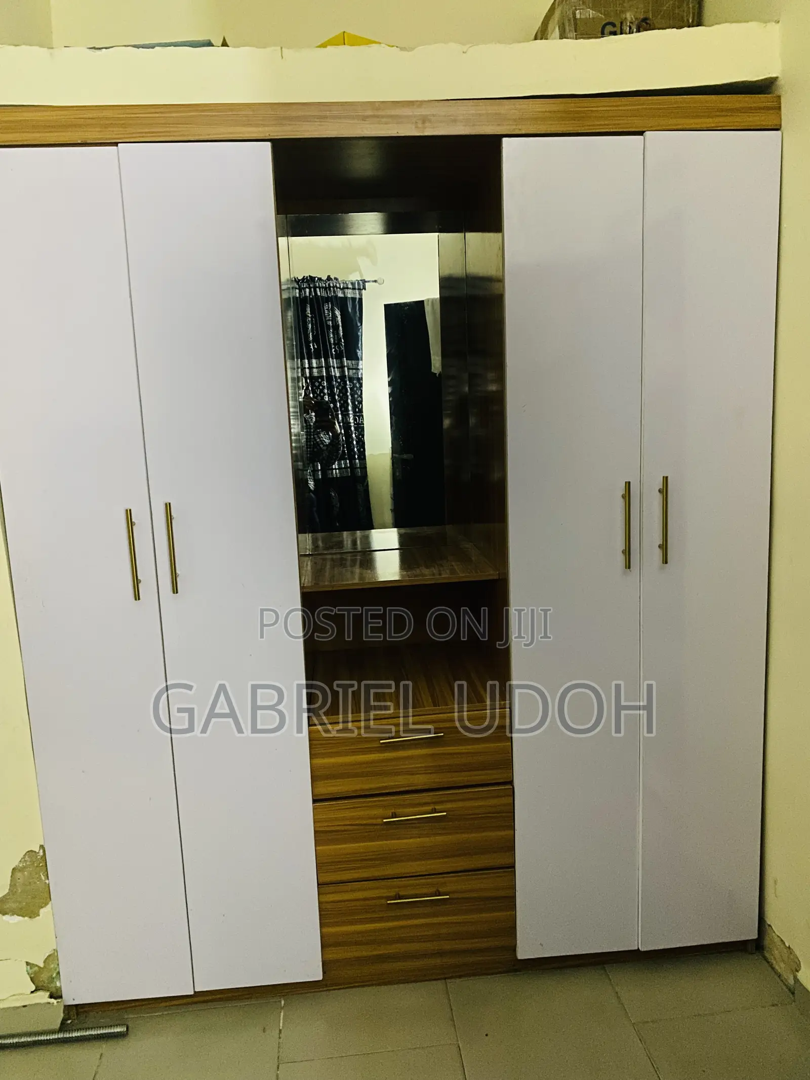 Double Door Wardrobe