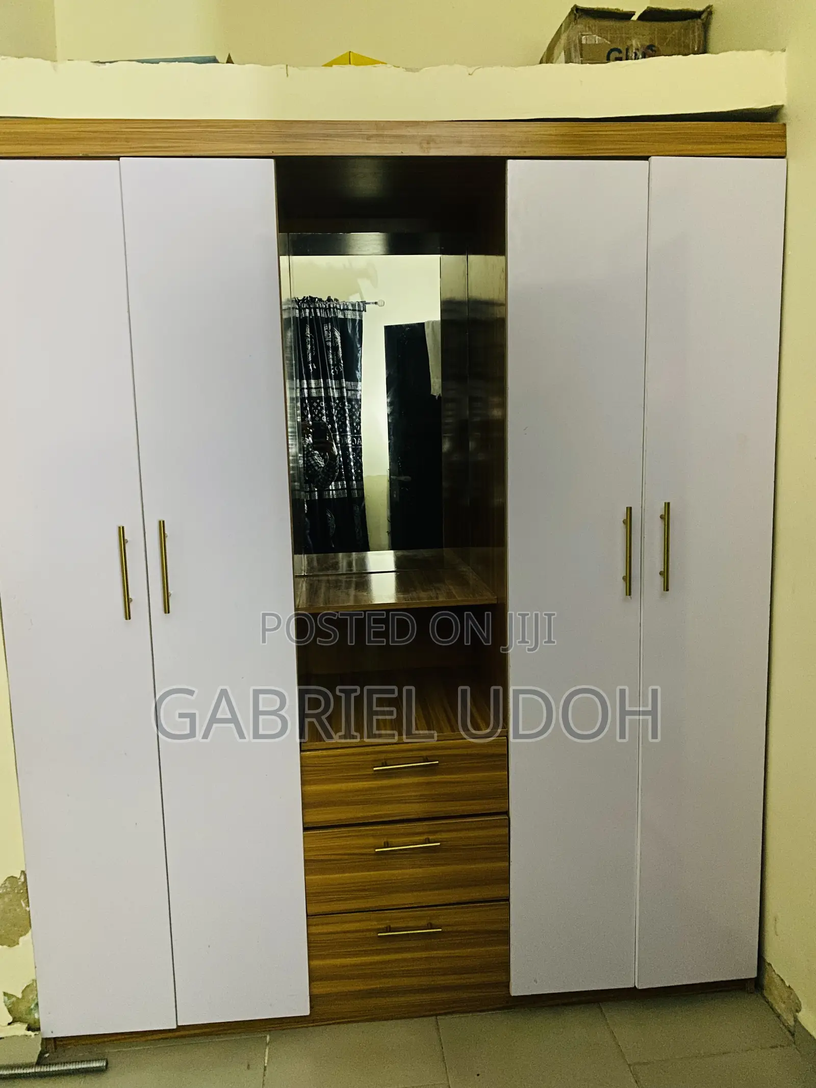 Double Door Wardrobe