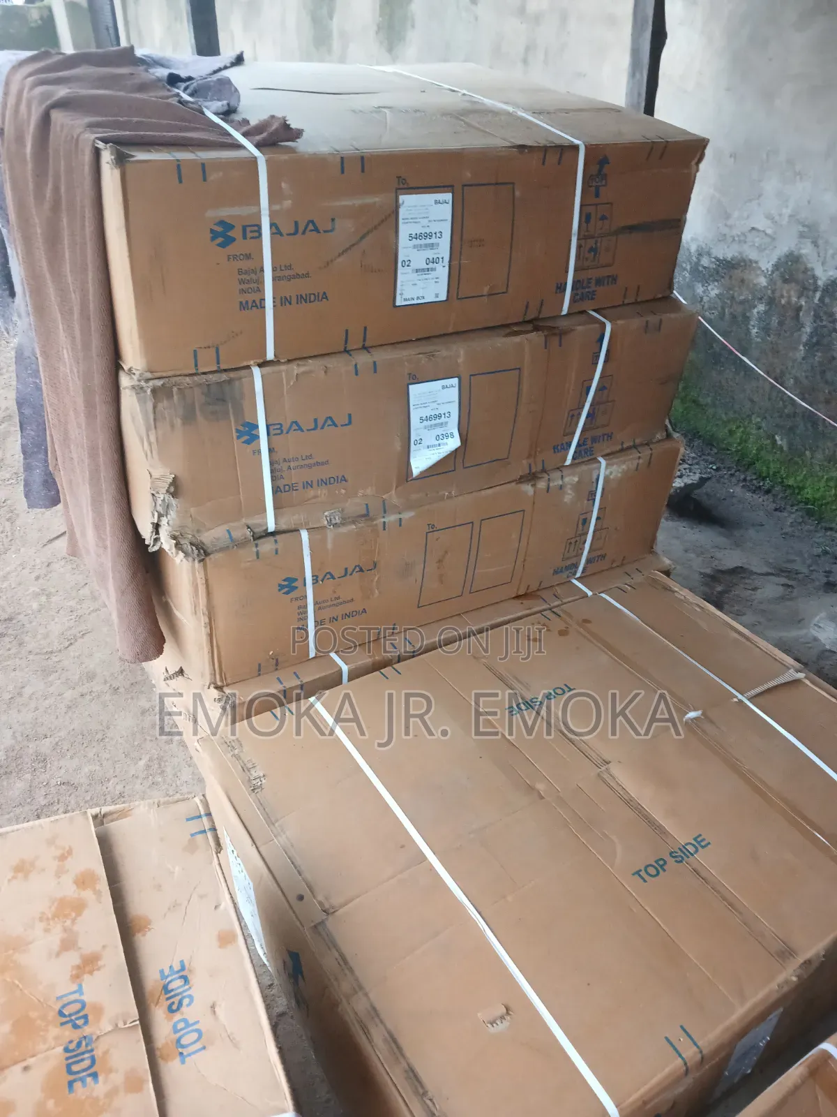New Bajaj Boxer 2025 Red
