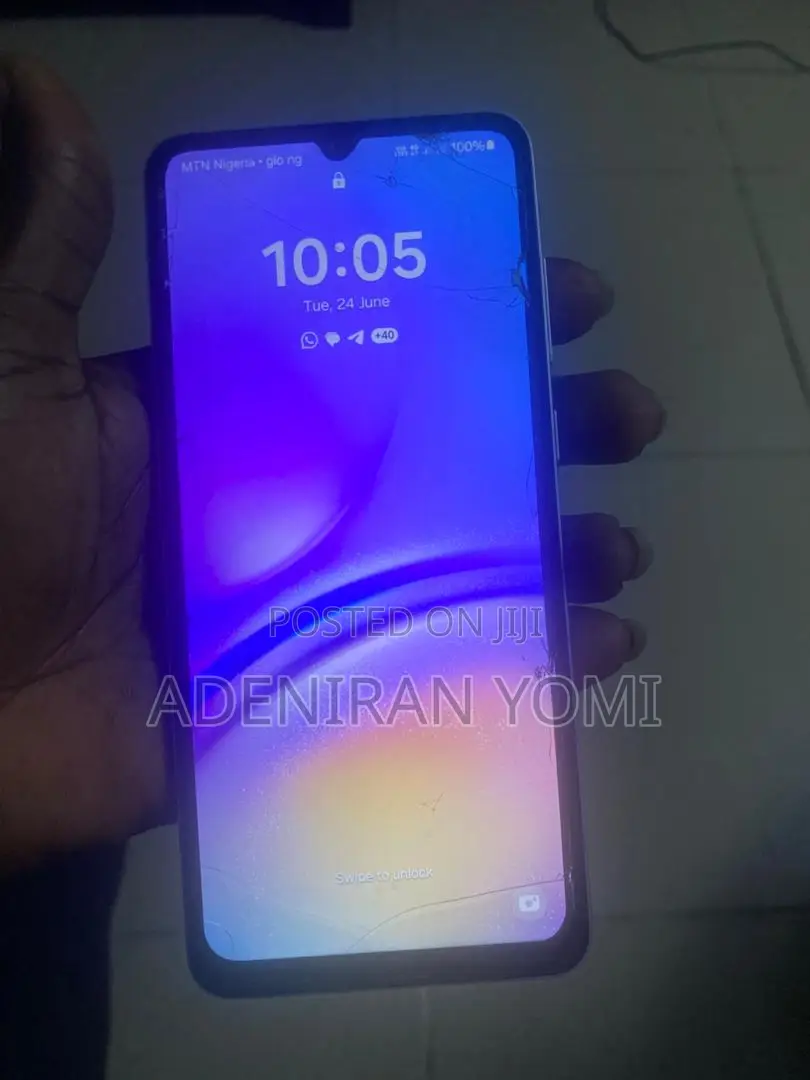 Samsung Galaxy A05 64 GB Silver