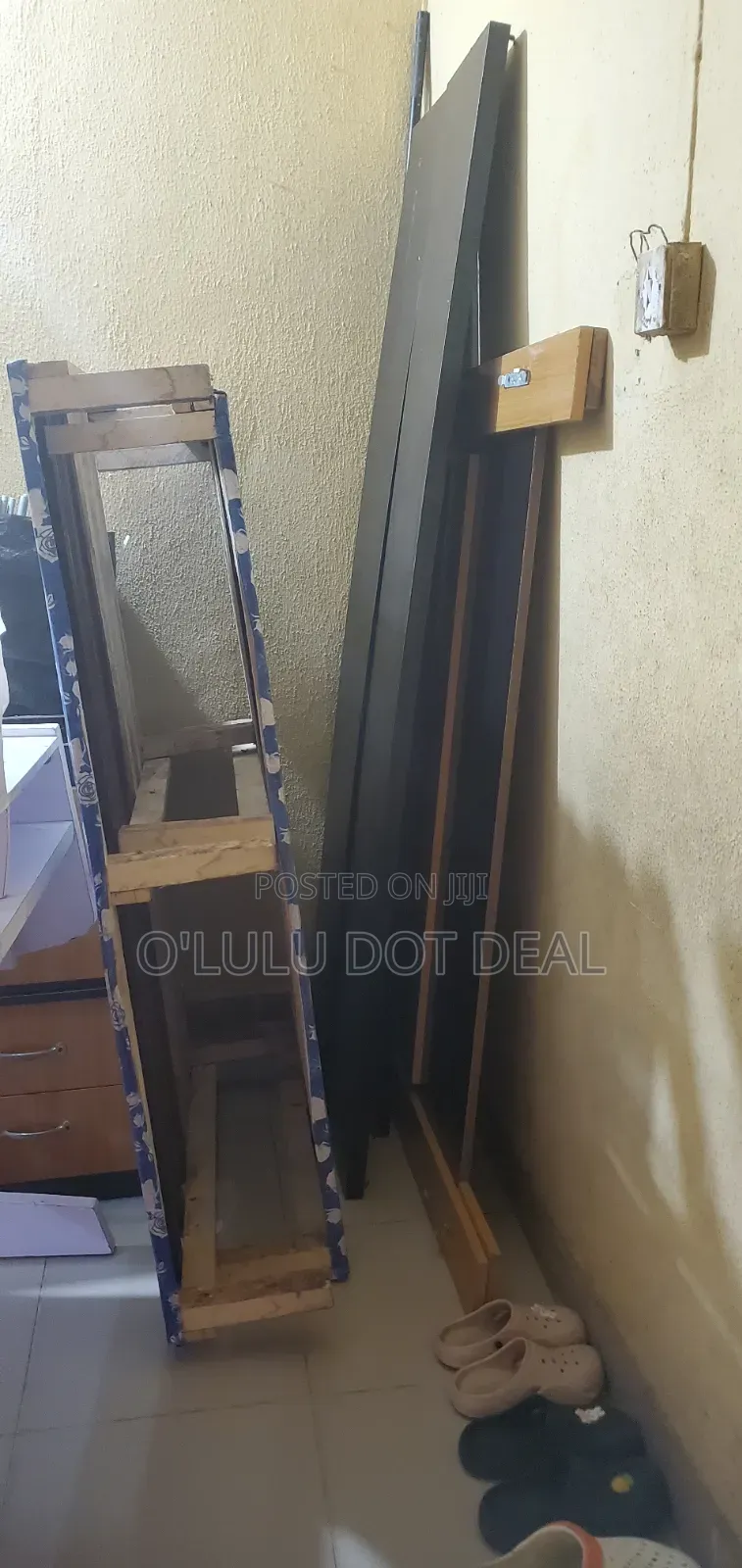 Bed Frame +2 Bedside Drawers