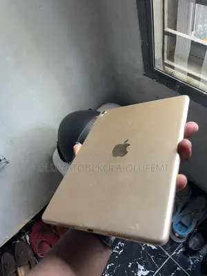 Apple iPad Pro 9.7 (2016) 32 GB