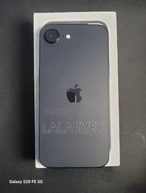 Apple iPhone 16e 128 GB Black