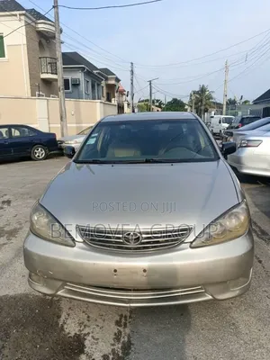 Toyota Camry 2005 Silver